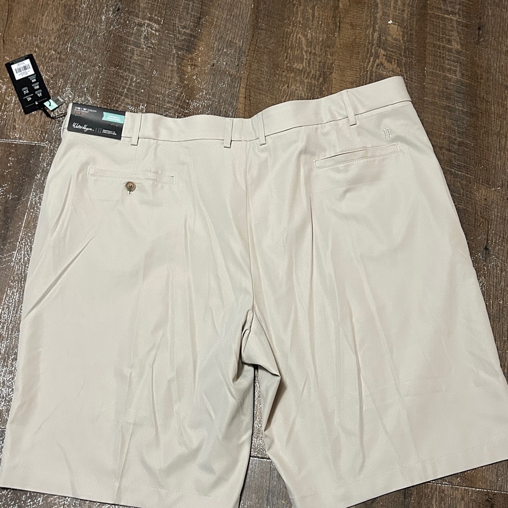 New Walter Hagen Men’s Light Tan Flat Front Golf Shorts Size 46 10” inseam - Picture 3 of 6
